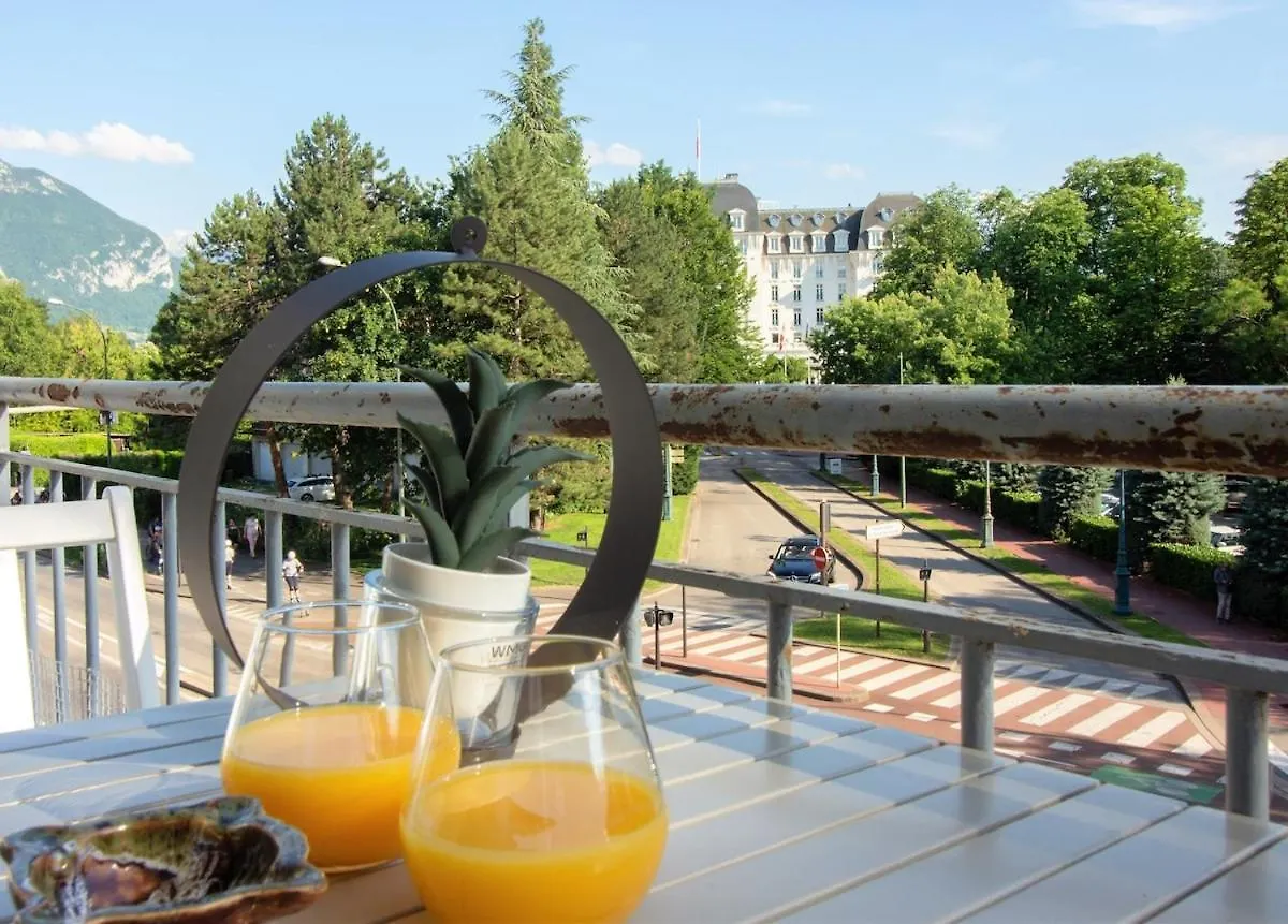 Apartment Petit Palace Vue Sur Imperial Annecy France